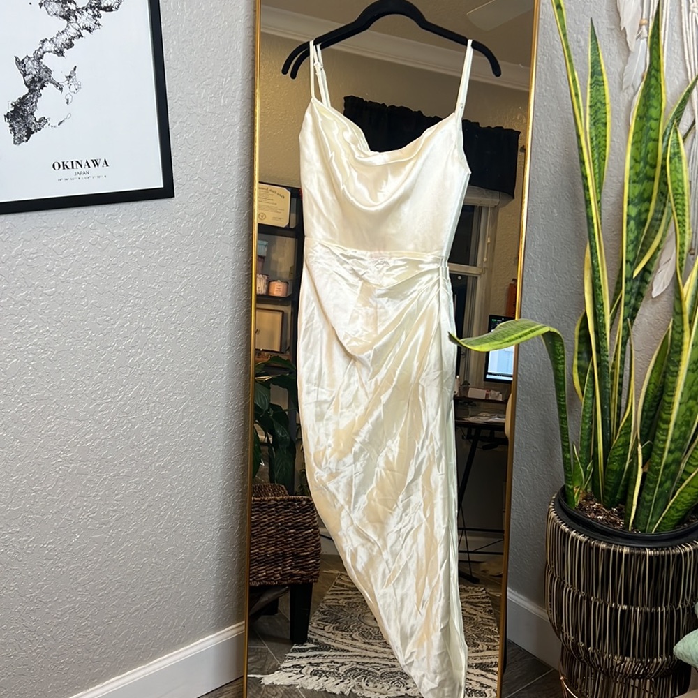 HOUSE OF CB 'Reva' Ivory Satin Balcony Corset Dress NWOT - Picture 10 of 13